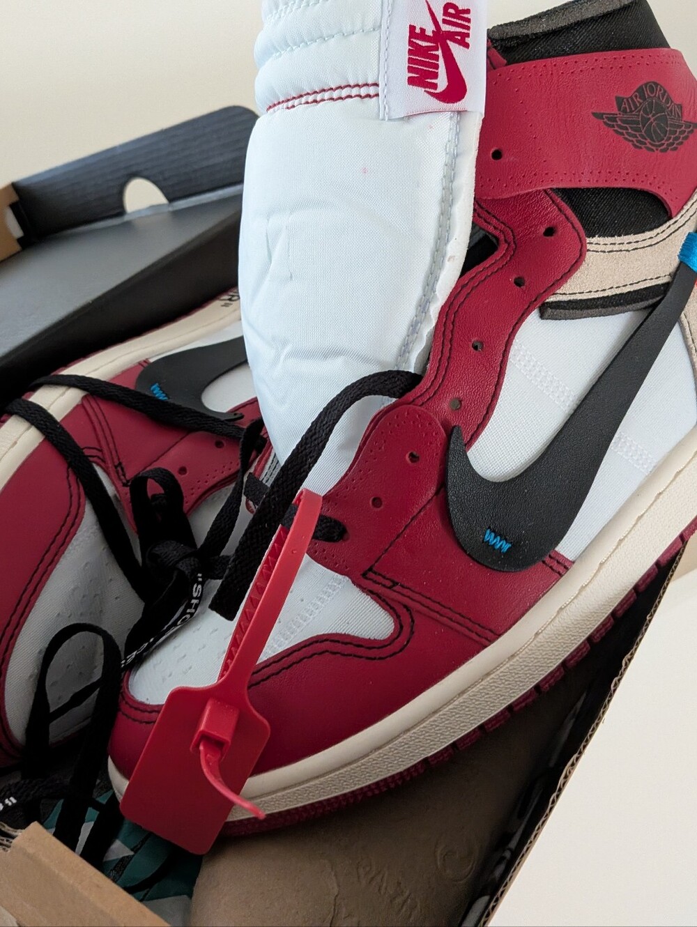 Jordan 1 Hi 85 Off White